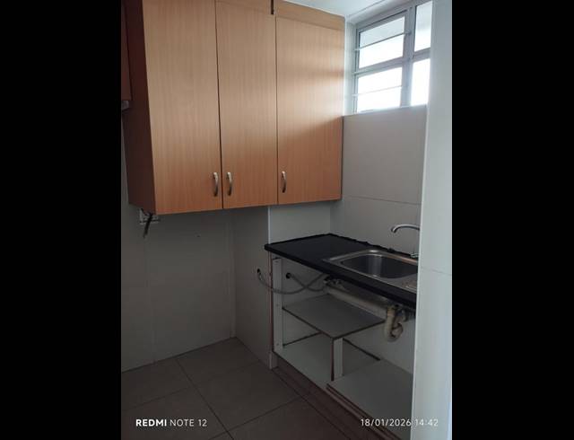 2 BEDROOM APARTMENT FOR SALE IN OVERPORT